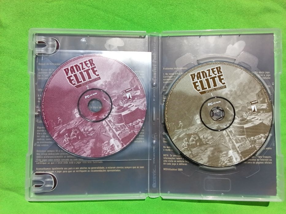 PC Game, Year 200164550566374787121