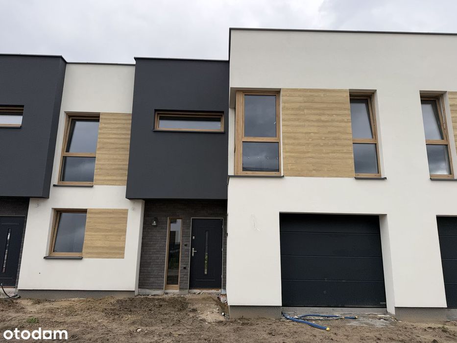 Środkowy segment 135m2 z garażem i ogródkiem 100m2 Grodzisk ul 3 Maja