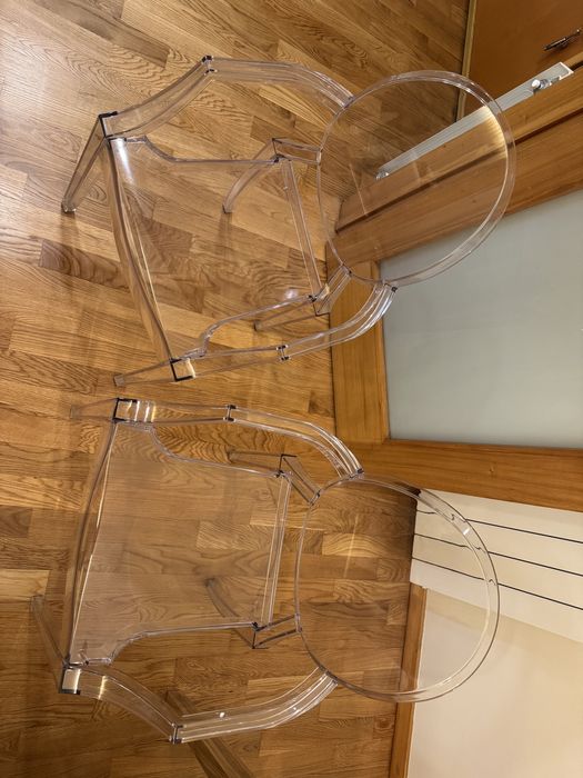 Cadeiras Transparentes