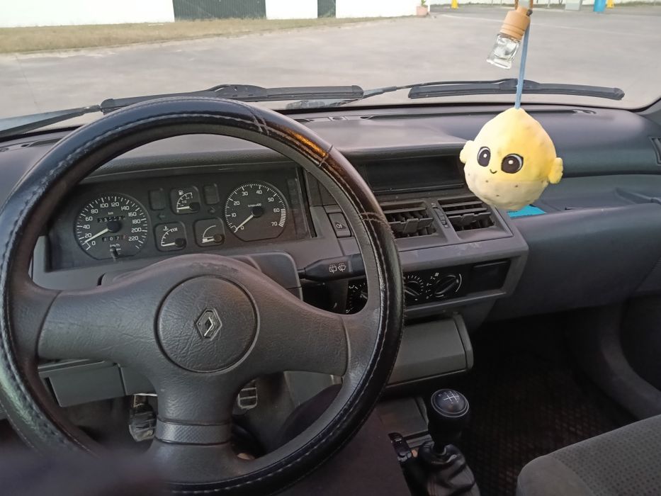 Clio 97 funcionando perfeitamente foto 4