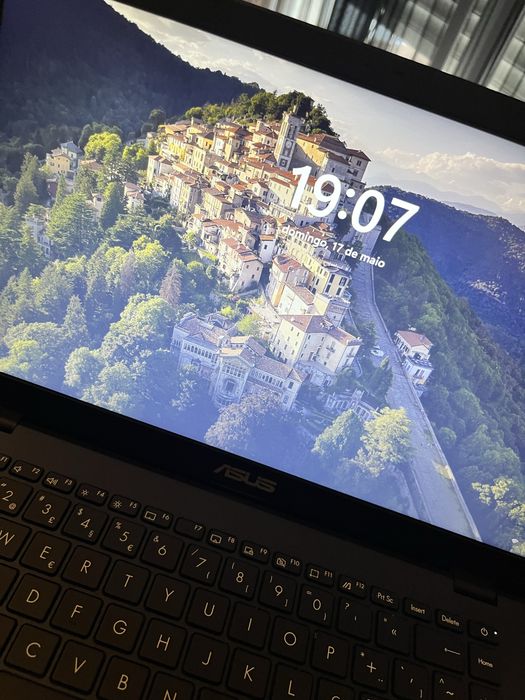 Asus  notebook pc E410