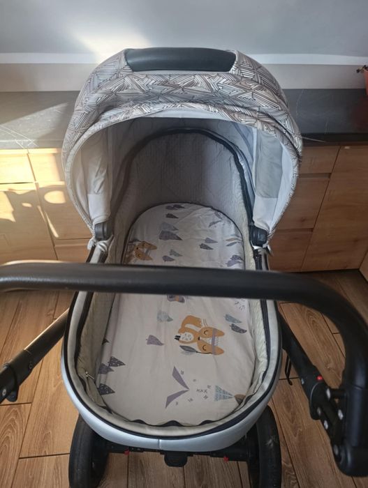 Spacerowka i wozek 3w1 oraz nosidelko