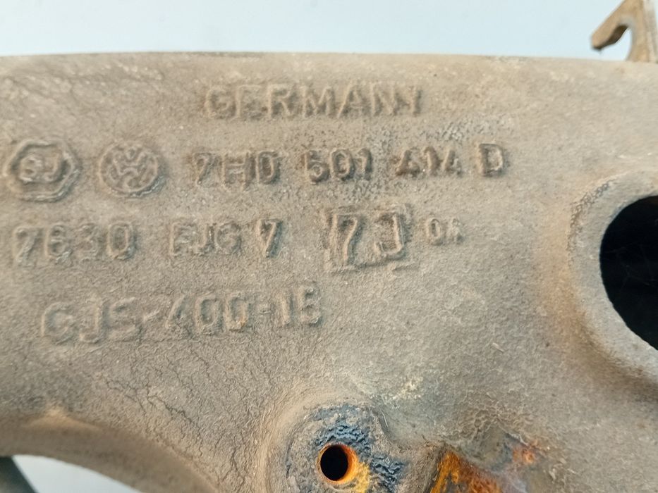 Manga de eixo trás direita VOLKSWAGEN Transporter V (7HA, 7HH, 7EA, 7E