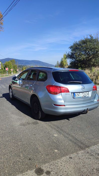 Opel Astra J Sports Tourer 1.7 CDTI 110 KM | 2011 | 254 tys. km | zadbany i sprawny
