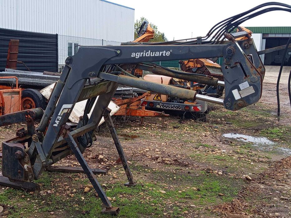 Tractor CASE 845 4RM