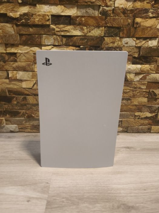 PlayStation 5 + 2 comandos + GTA5