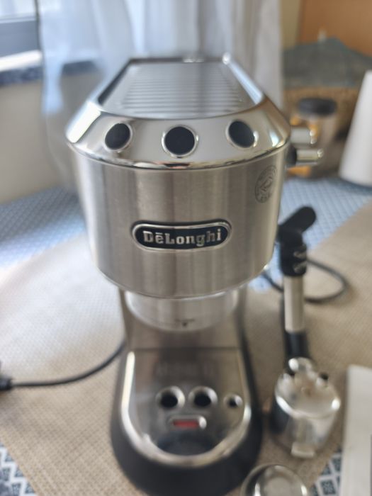 Máquina de café expresso Dêlonghi