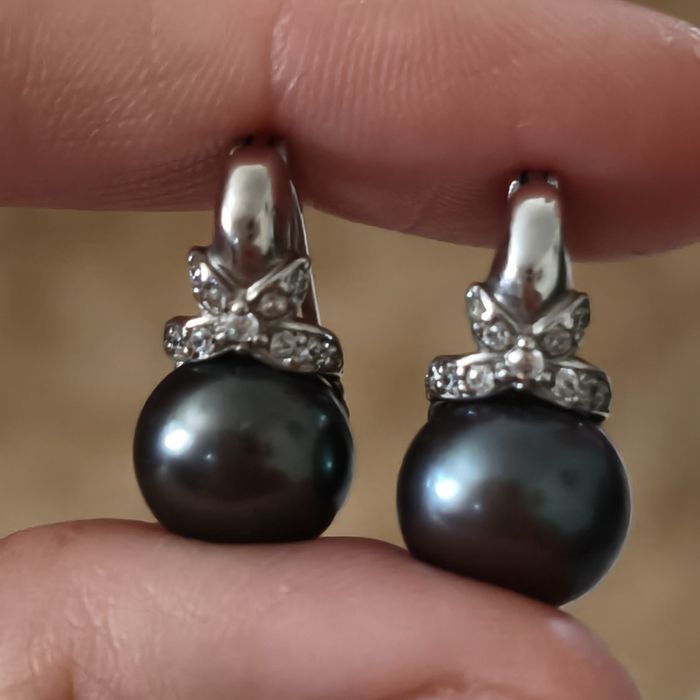 Серьги с черным жемчугом