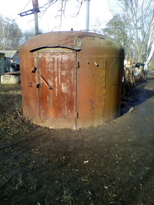 Бочка 18 кубов. сталь чёрная, толщина 10 мм. Вес 2200 кг.