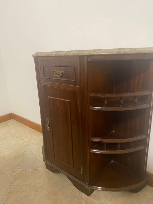 Movel de apoio com pedra