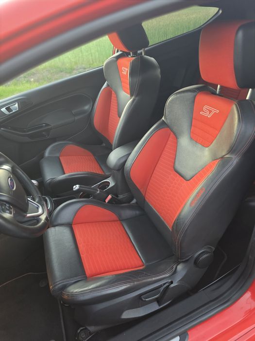 Piękny Ford Fiesta ST Niski Przebieg