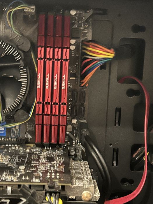 PC Gaming i3 9100f Rx 570 8GB 16Gb ram DDR4 SSD m.2 500gb