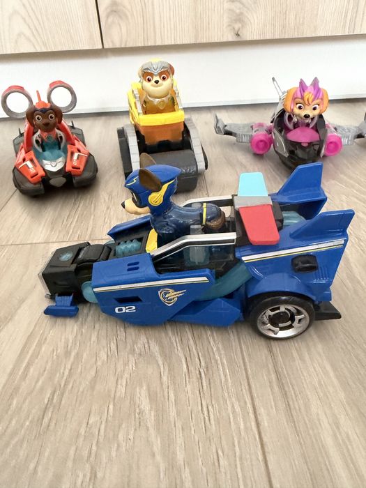 Ігровий набір Paw Patrol автомобіль-трансформер з водієм
