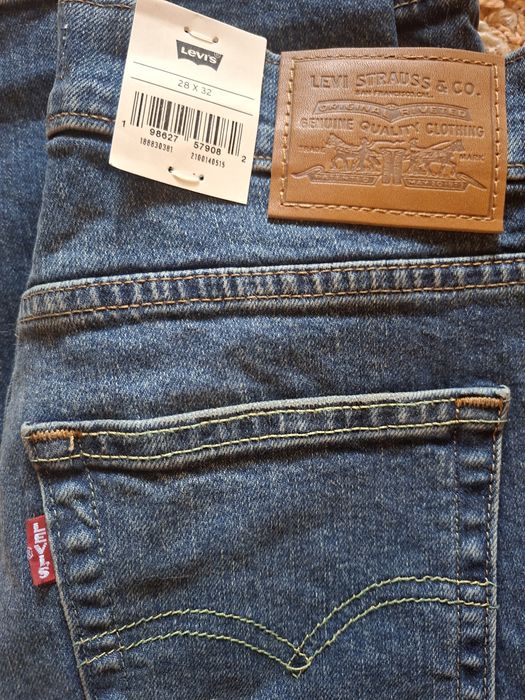 Продам нові фірмові джинси Levi's