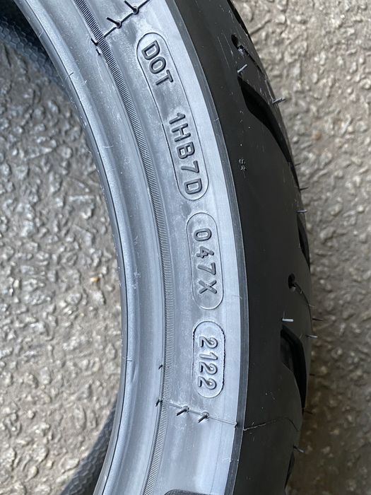 Pneus Mota 120/70/17 e 180/55/17 - Michelin Road 6 GT 2CT+