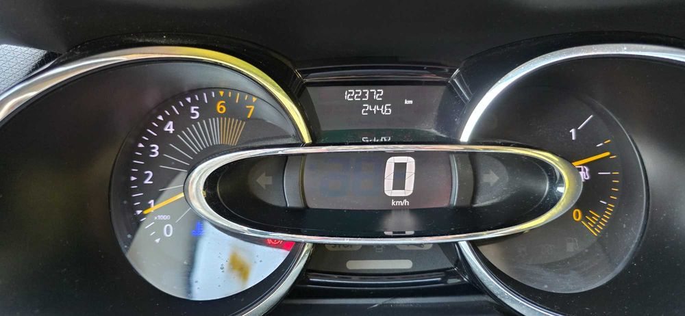 Renault Clio IV 1,2 16V 75 EXPRESSION, rok prod. 2013 salon Polska, I właściciel, przebieg 122 400km