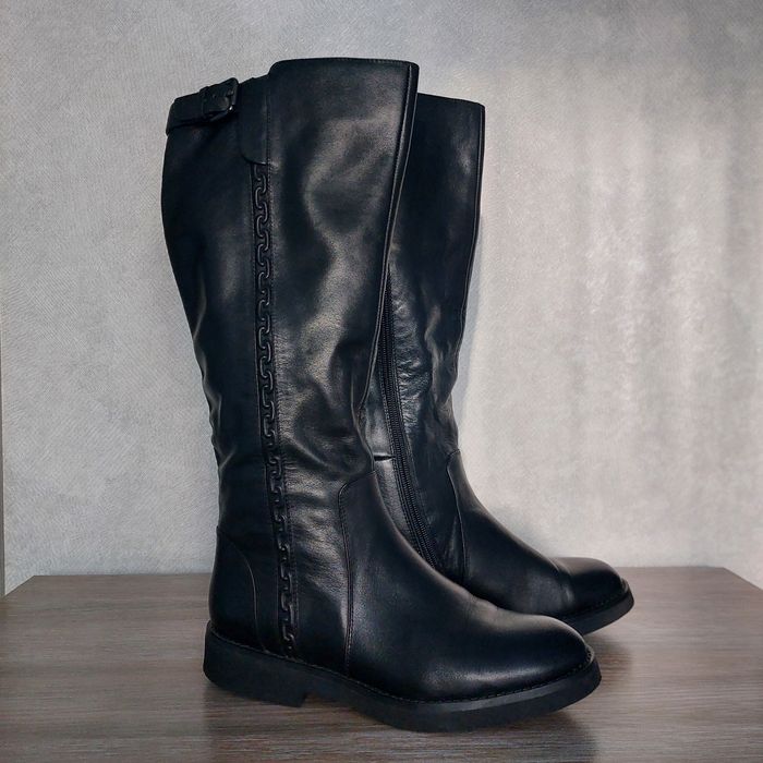 Жіночі шкіряні сапожки 37 розмір