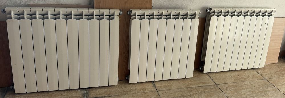 Conjunto de radiadores de parede com 2 saidas - Rocca