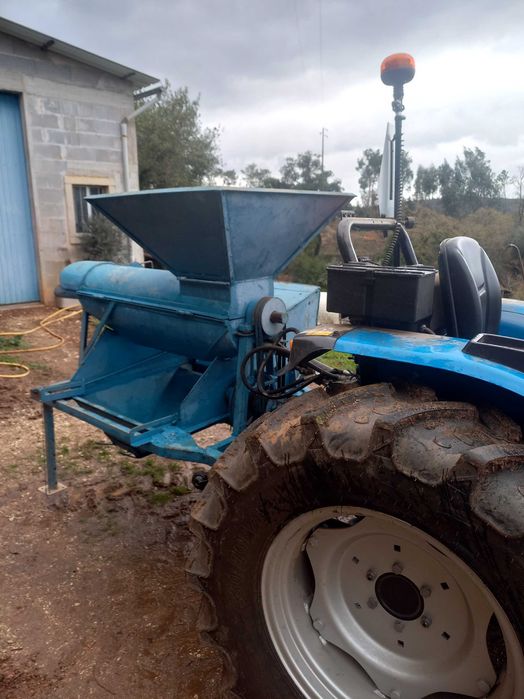 Máquina debulhadora de milho