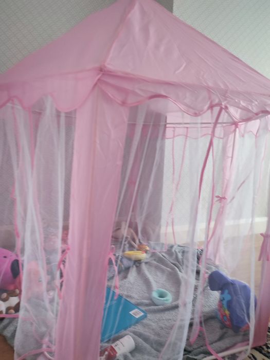 Таємна  палатка для дівчат