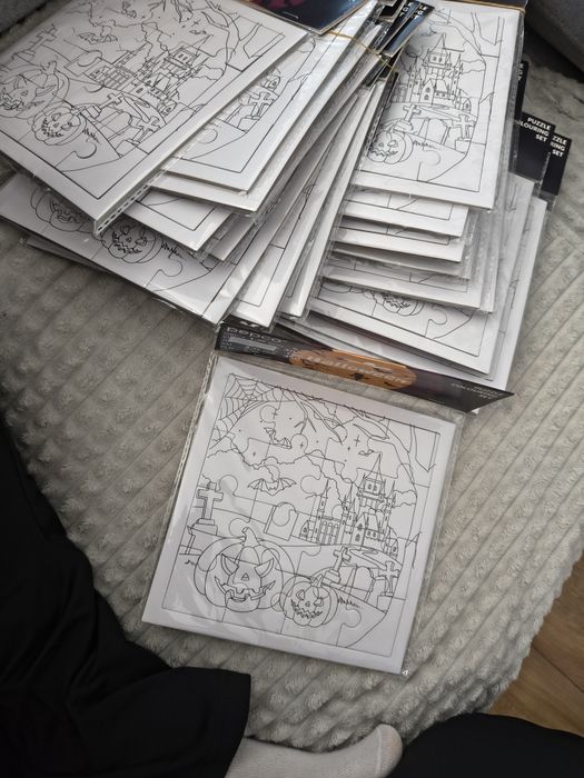 Puzzle dla dzieci i flamastry