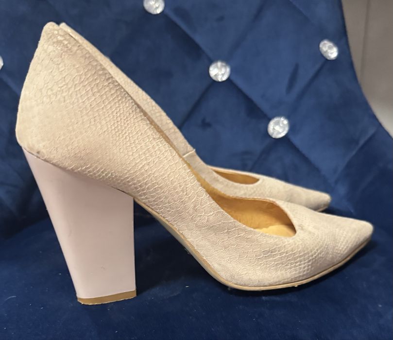 Oryginalne buty LOFT z wężowej skóry 37 okazja