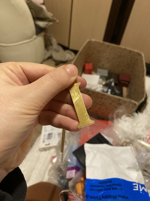 Łańcuszek z literka I metal pokryty 24 karatowym złotem