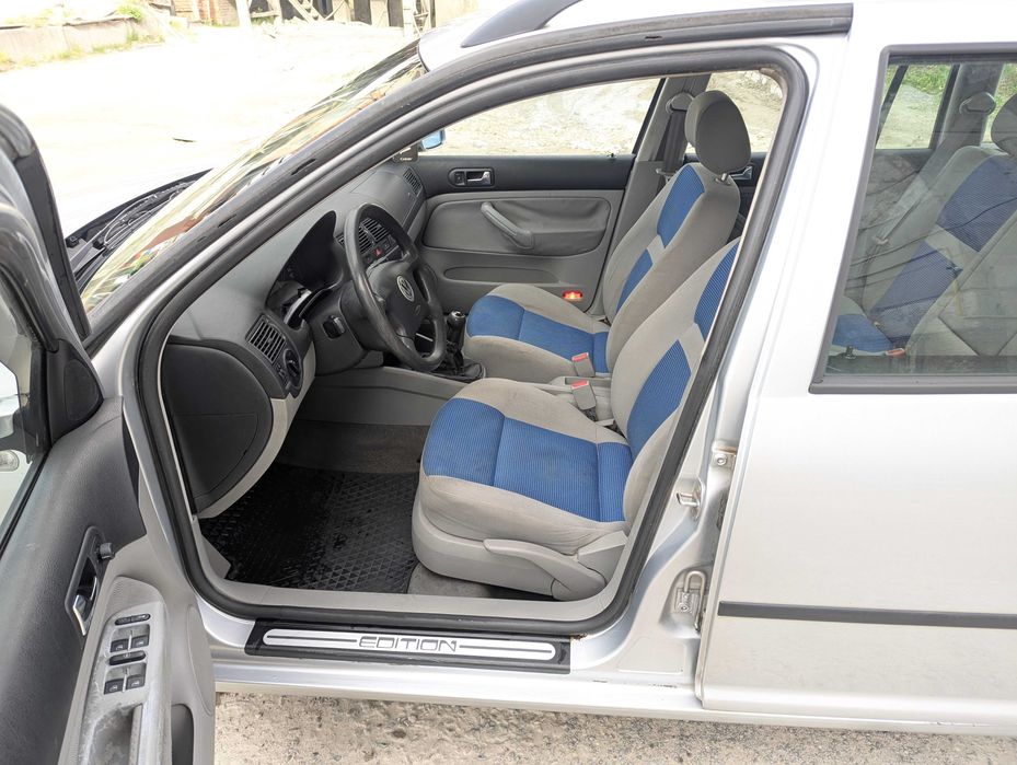 Фольцваген Гольф 4 бензин 1.6 VW Golf 4 1.6 MPI