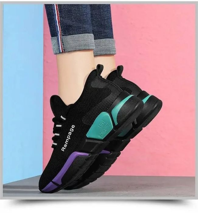 Жіночі кросівки для спортзалу або літні з сіткою