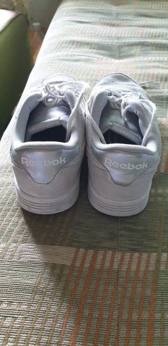 Buty Reebok zamsz roz.40