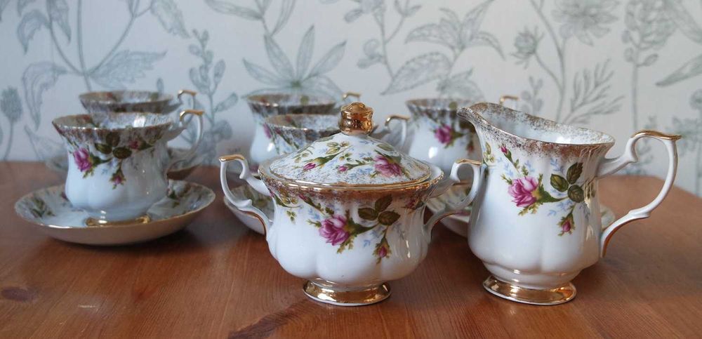 Zestaw kawowy Chodzież róża filiżanki mlecznik cukiernica