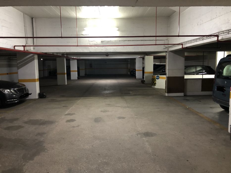 Lugar de garagem em benfica