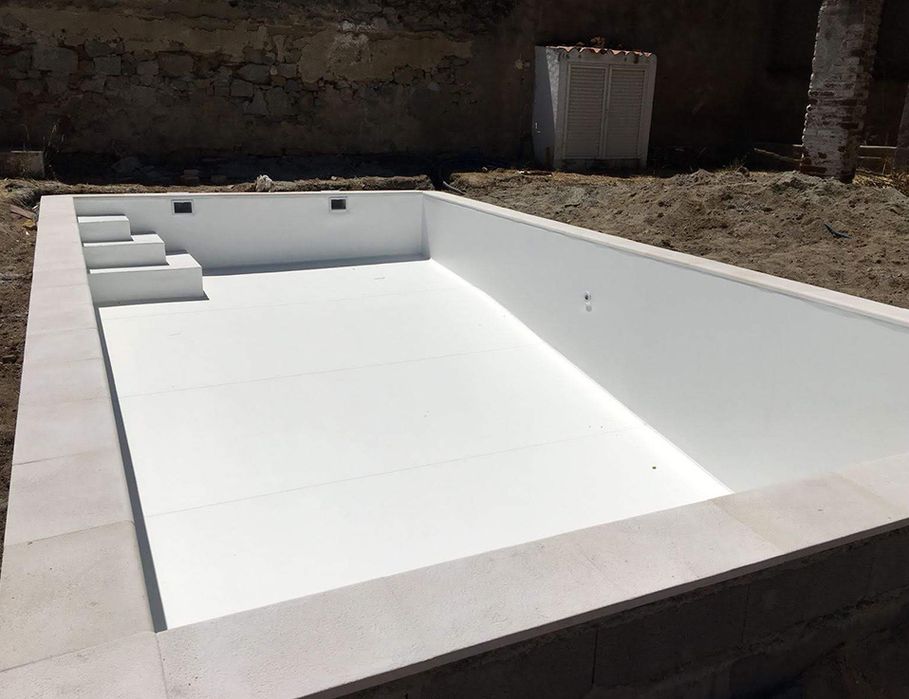 Manutenção e construção de piscina e obras de construção