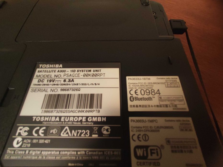 Toshiba Satellite A300 - venda de peças