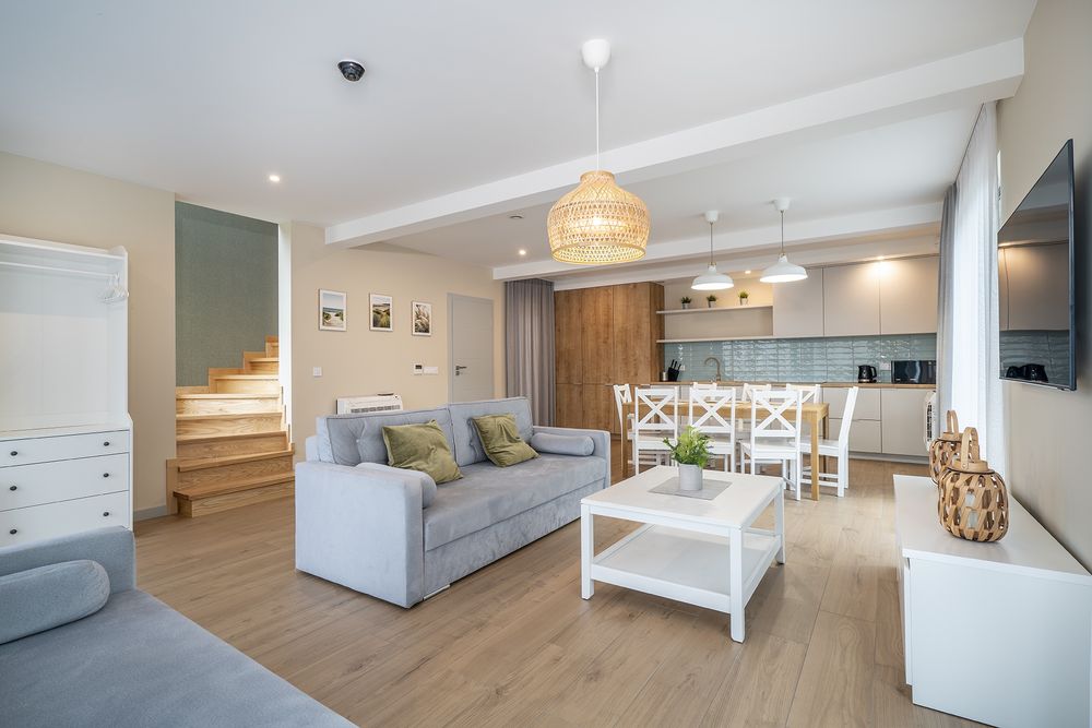 Domy całoroczne o podwyższonym standardzie z jacuzzi. 100m do plazy !