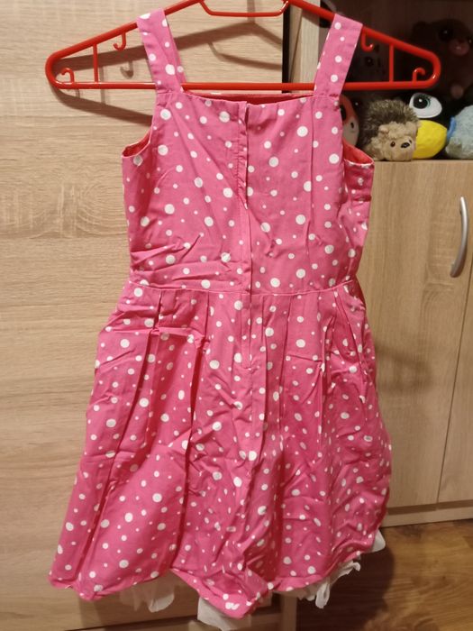 Letnia sukienka dla dziewczynki.