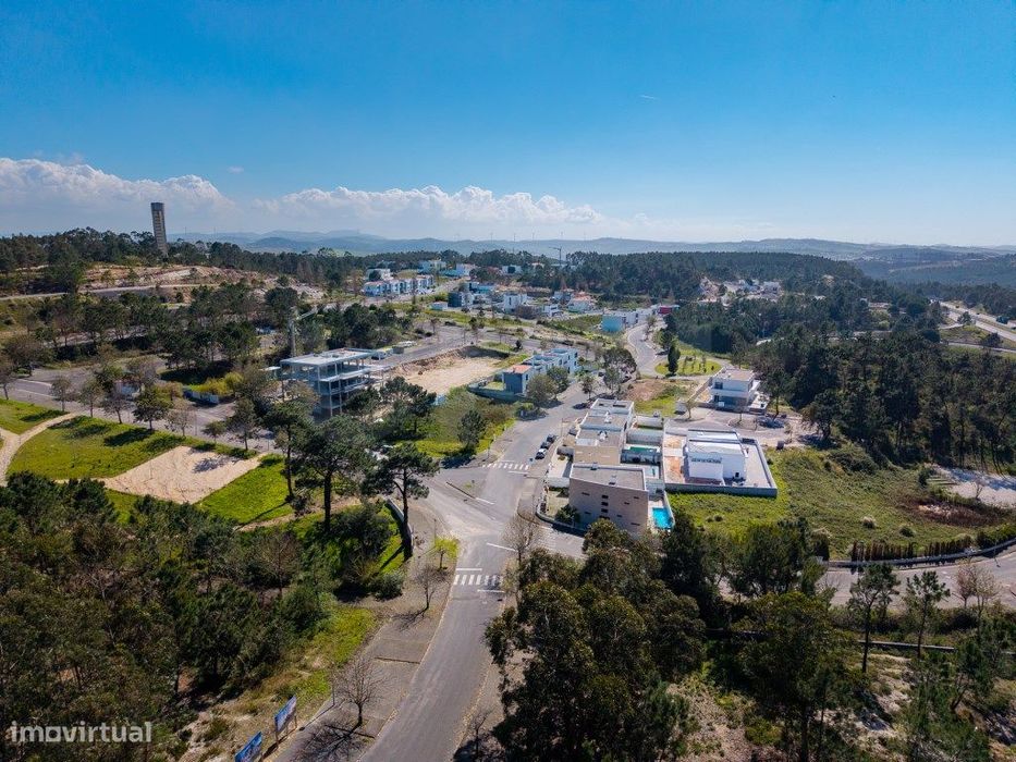 Lote para venda na Urbanização Portela da Villa, Torres Vedras