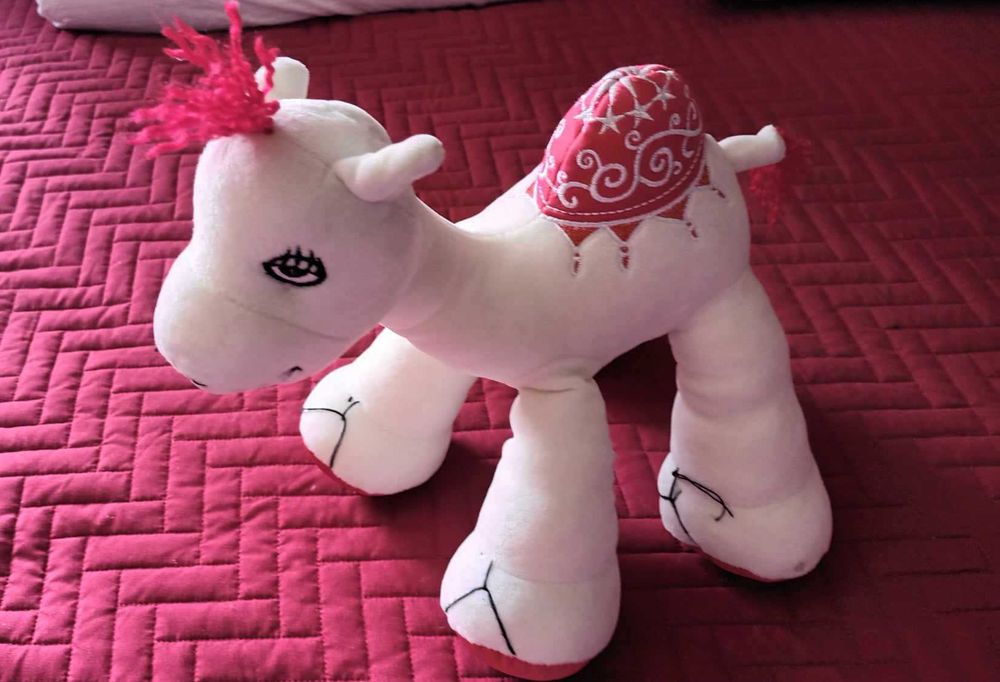 Peluche dromedário branco