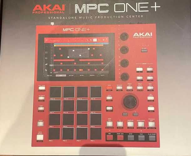 Akai Pro MPC ONE+   CAIXA SELADA