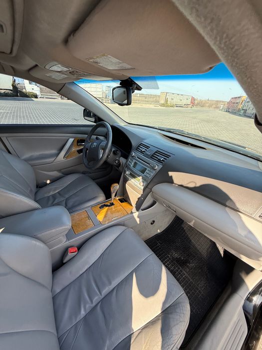 Toyota Camry. 40