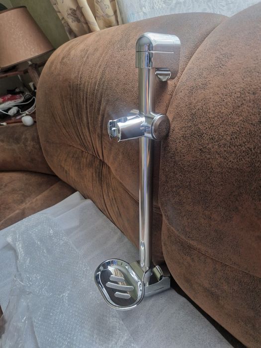 Стійка для душу  з мильницею