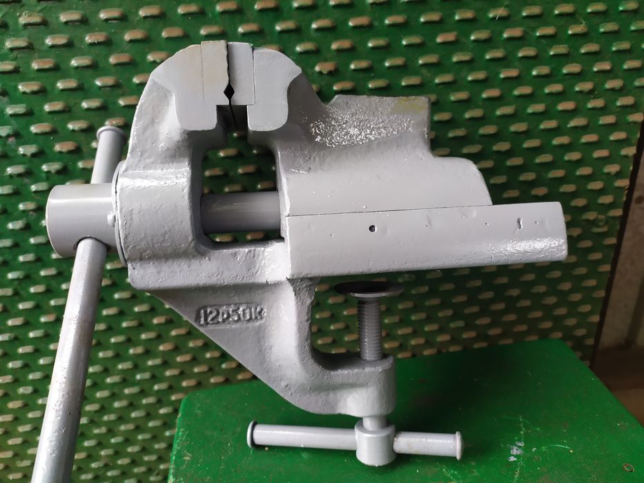 тиски слесарные лещата слюсарні  ТСБ 80