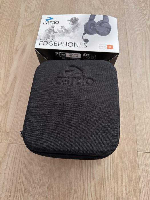 Cardo Packtalk Edgephones (Sound by JBL) — NOVO, por estrear