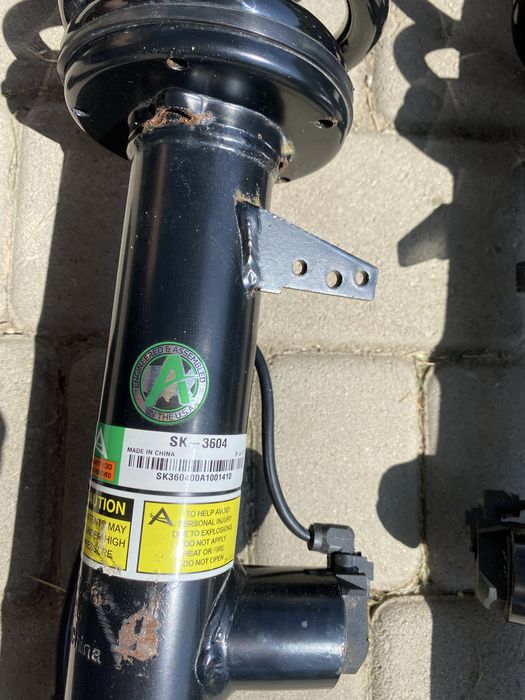 Передние амортизаторы адаптив f15