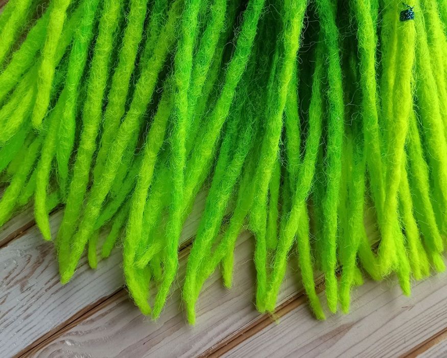 Легкі безпечні де дреди, крочети на андеркат. 32 шт.