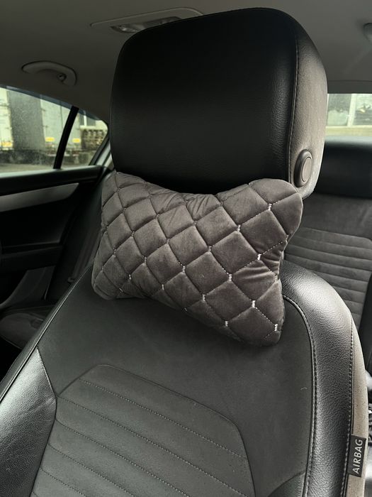 Подарок автовласнику. Подушка в авто
