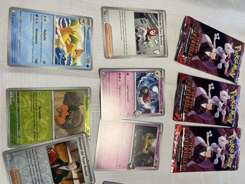 Karty pokemony dwie paczki za 5 zl