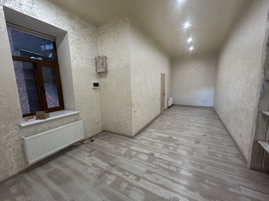 Продаж комерційного приміщення вул Драгоманова