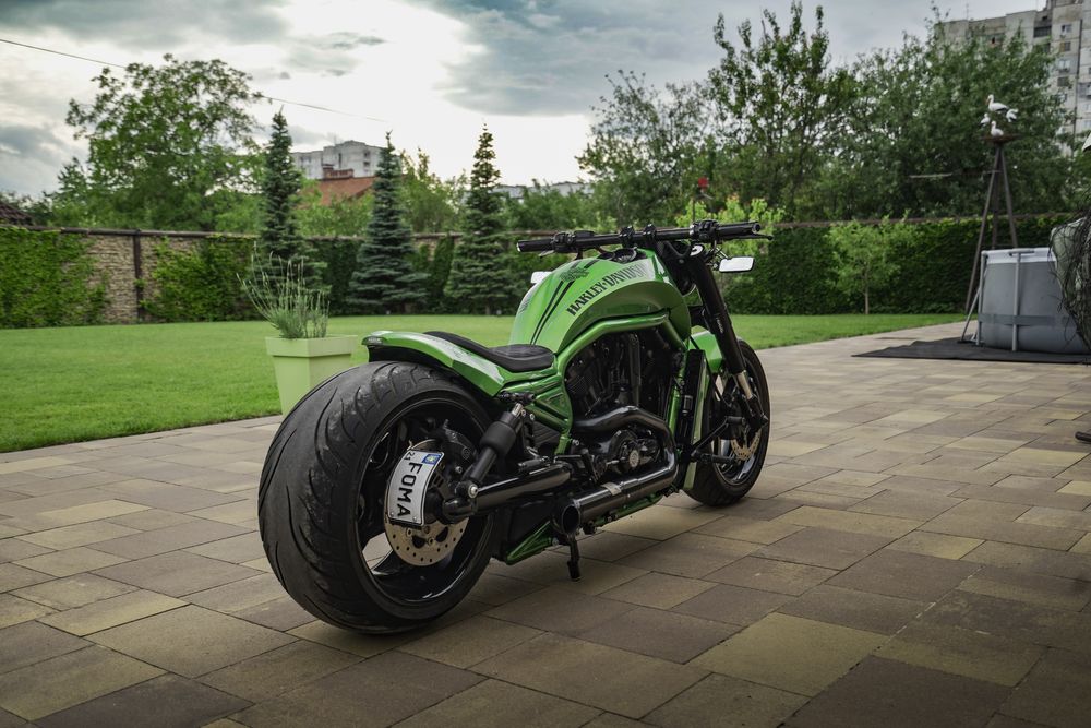 Harley-Davidson V-Rod  Full Custom