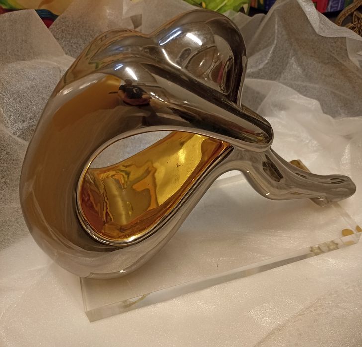 Estátua em porcelana - Pessoa curvada - Marca Galos